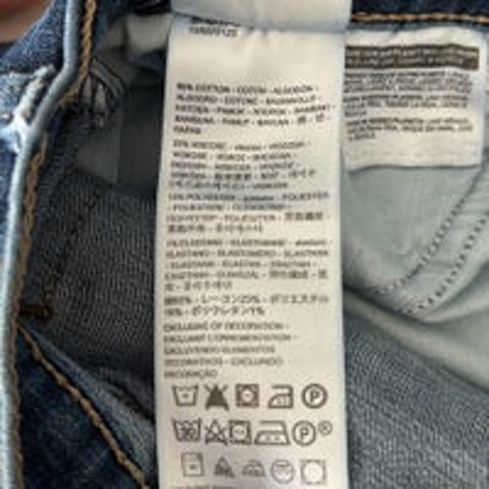 Levi Strauss Women’s Mid Rise Boyfriend Denim Medium Wash Jeans‎ Size 31 - Picture 10 of 12